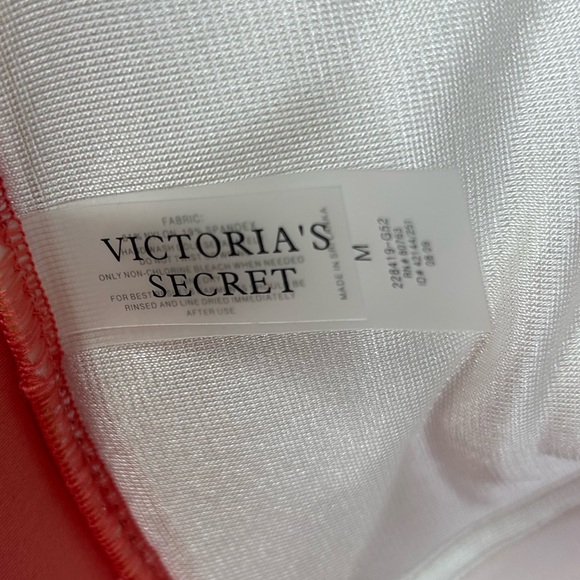 Victoria's Secrets Bra Size Medium Pink - Picture 8 of 9
